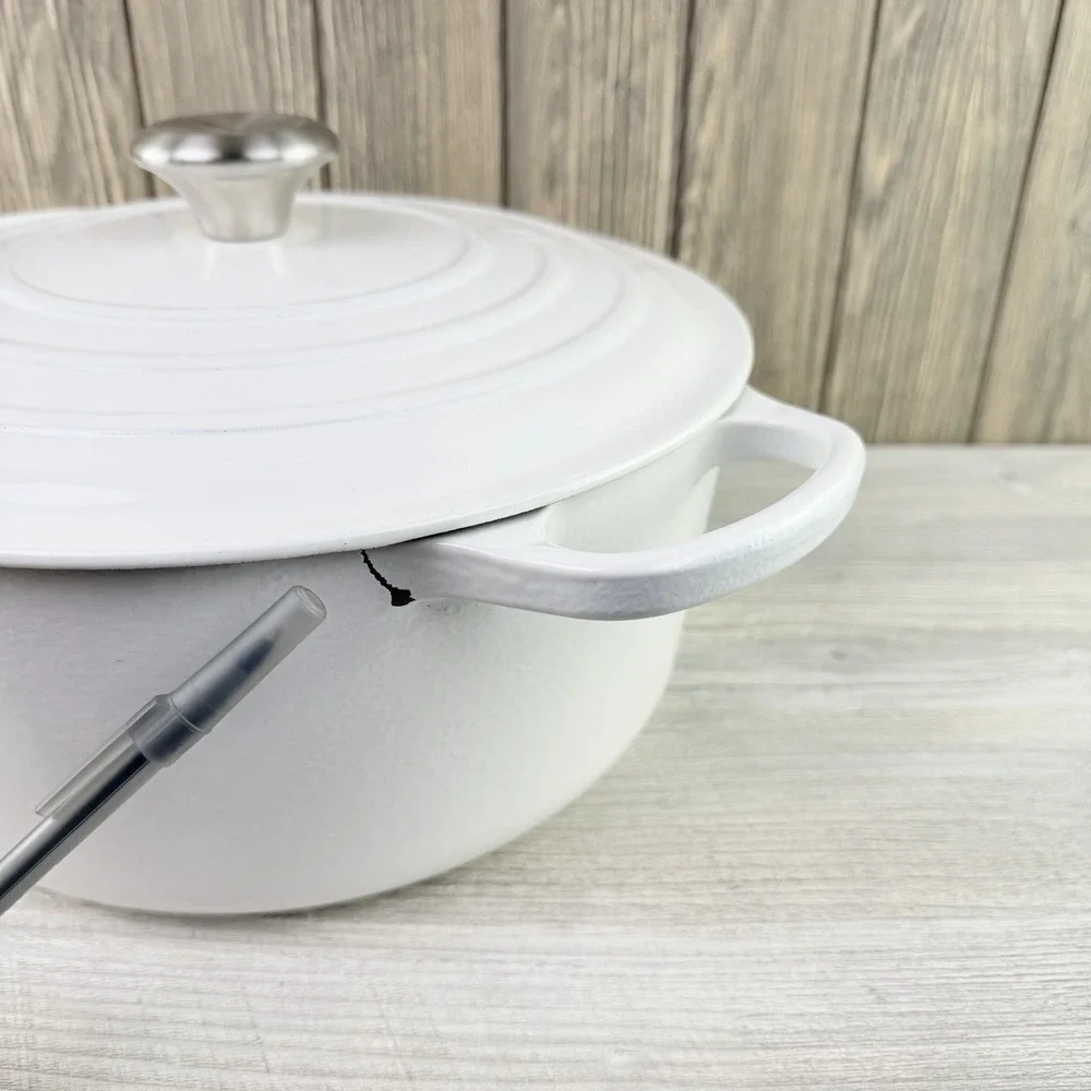 Le Creuset White 7.25qt #28 Cast Iron Dutch Oven Round France